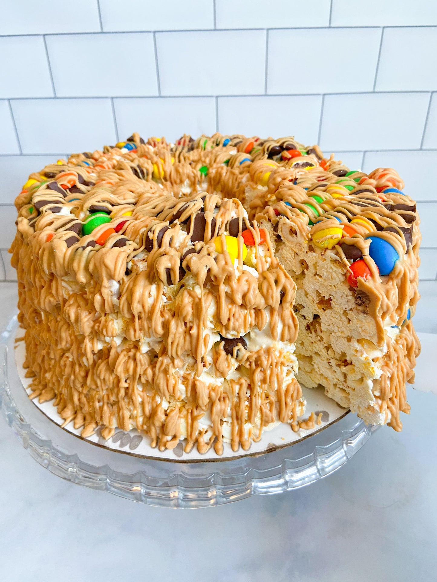 Peanut Butter Lover's Gourmet Popcorn Cake