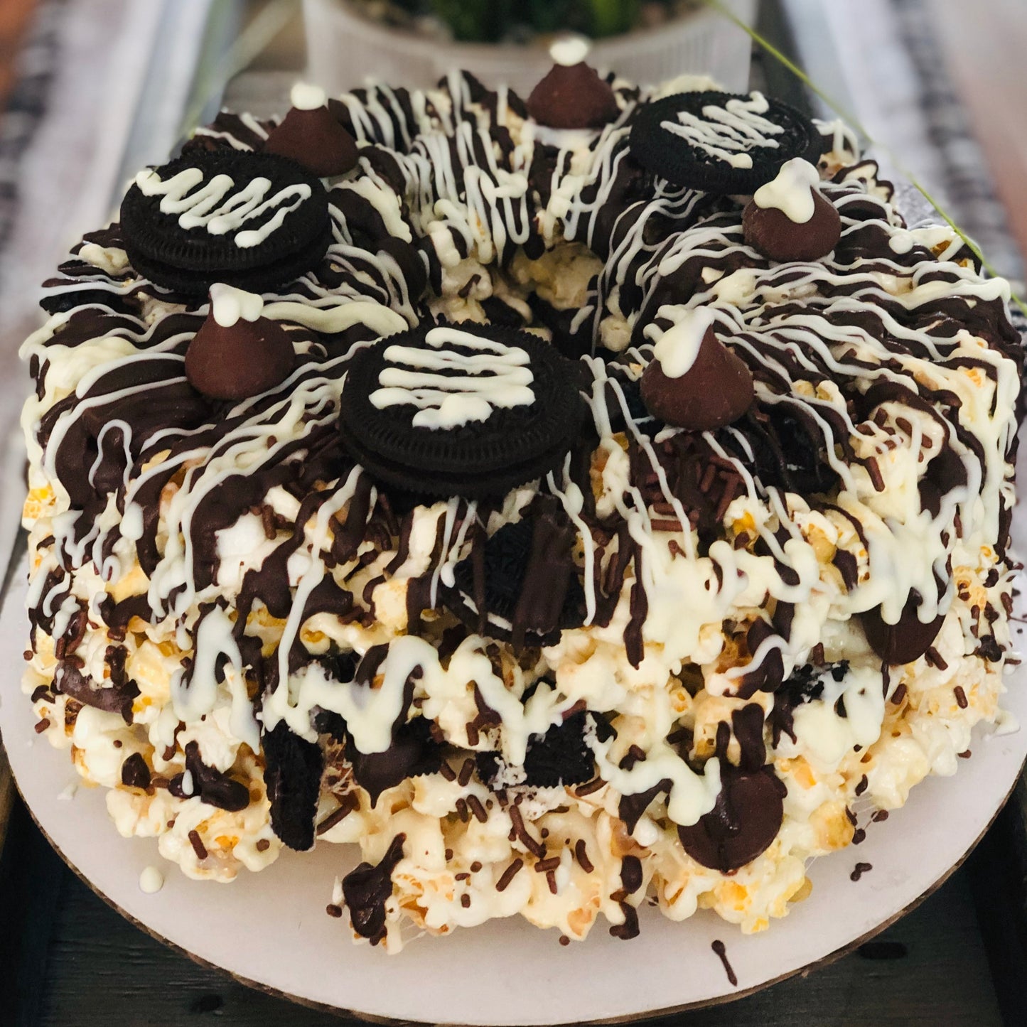 Customized Gourmet Popcorn Cake